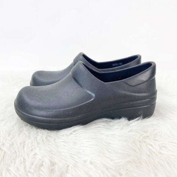 Crocs Dual Comfort US 7 Womens Black Rubber Slip On Closed Toe Clog Shoes - Picture 5 of 13